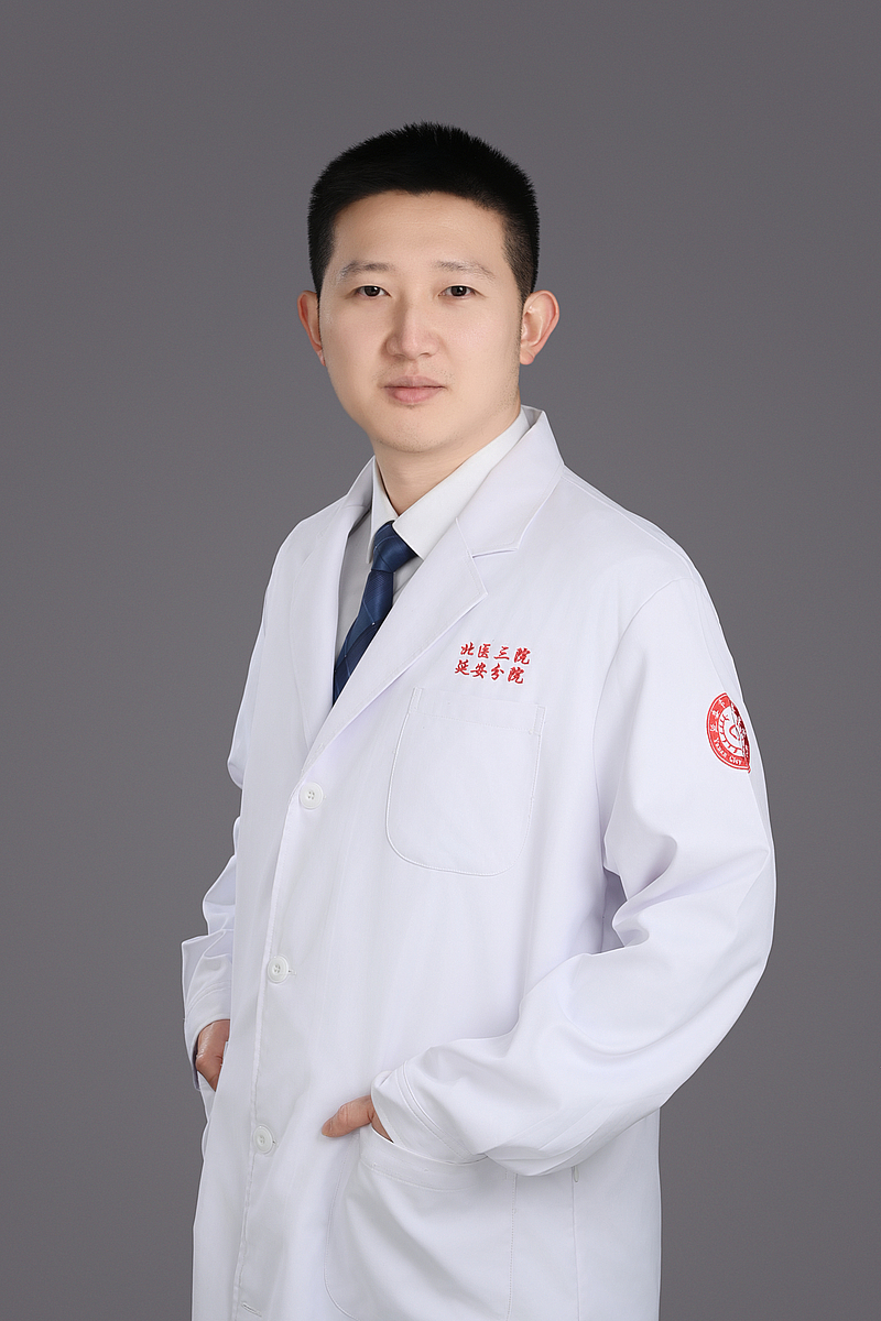 唐世英 醫(yī)學(xué)博士 副主任醫(yī)師 泌尿外科學(xué)術(shù)主任