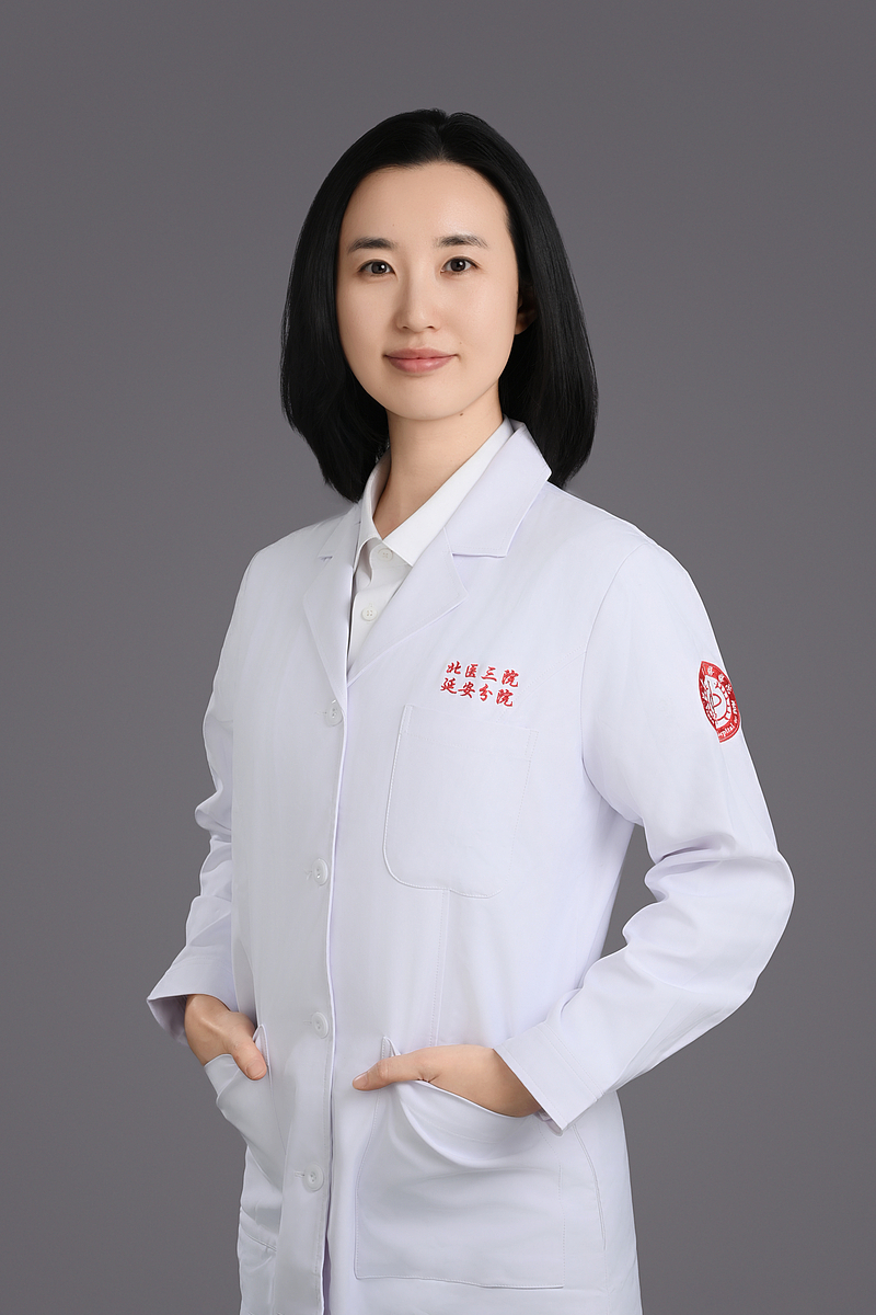 郭雨欣 醫(yī)學(xué)博士 副主任醫(yī)師 眼科學(xué)術(shù)主任